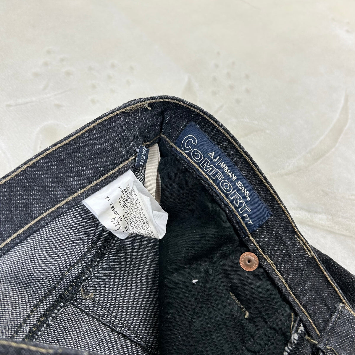 Jeans Armani Jeans Vintage Denim Scuro Comfort Fit Straight (S)