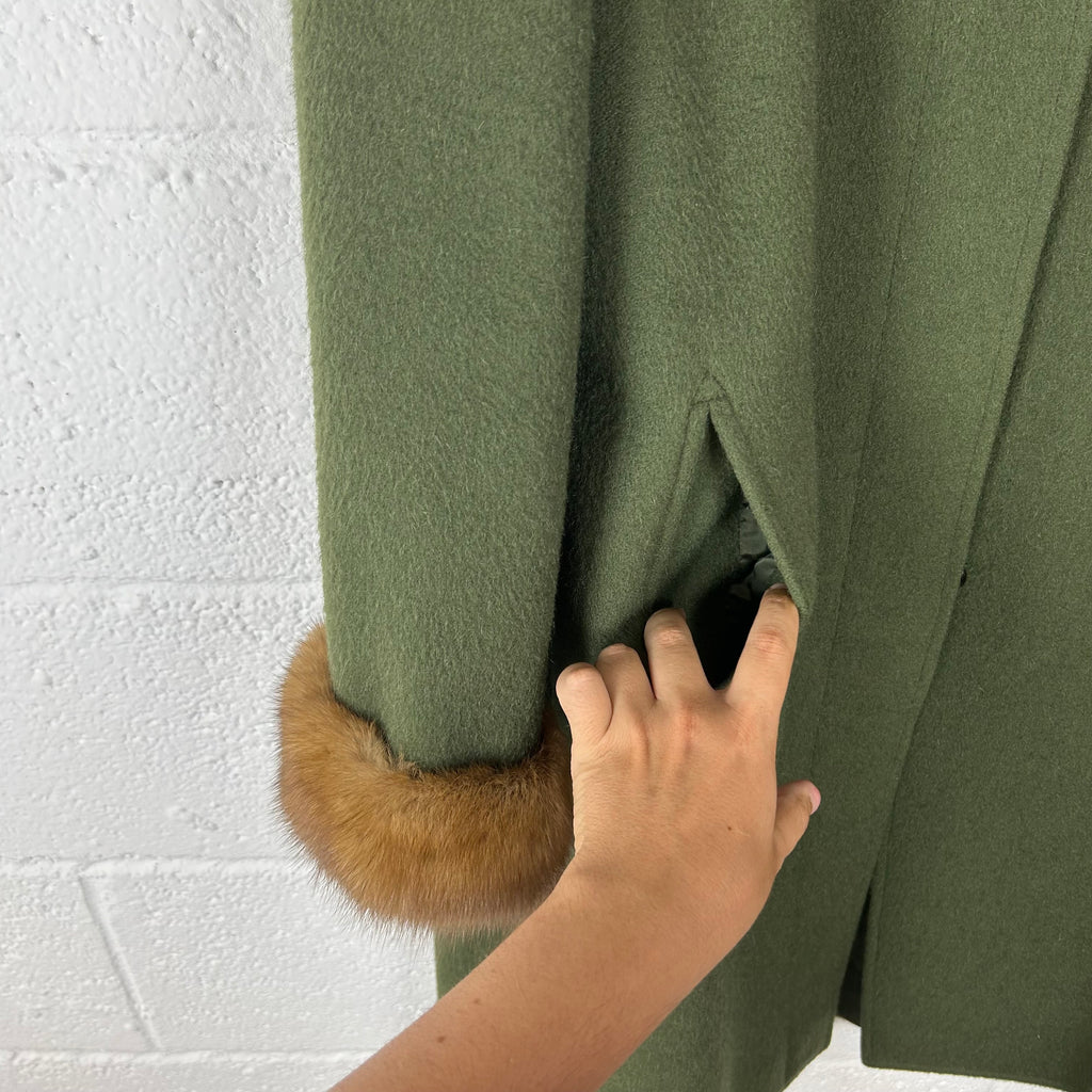 Cappotto da Donna  sartoriale vintage 100% Lana Verde con Collo e Polsini in visone (M)