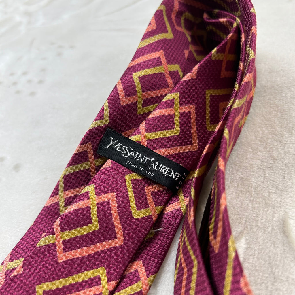 Cravatta Yves Saint Laurent Paris Vintage 100% Seta Fantasia Geometrica Bordeaux