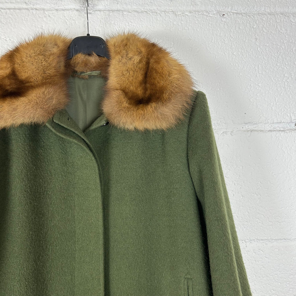 Cappotto da Donna  sartoriale vintage 100% Lana Verde con Collo e Polsini in visone (M)