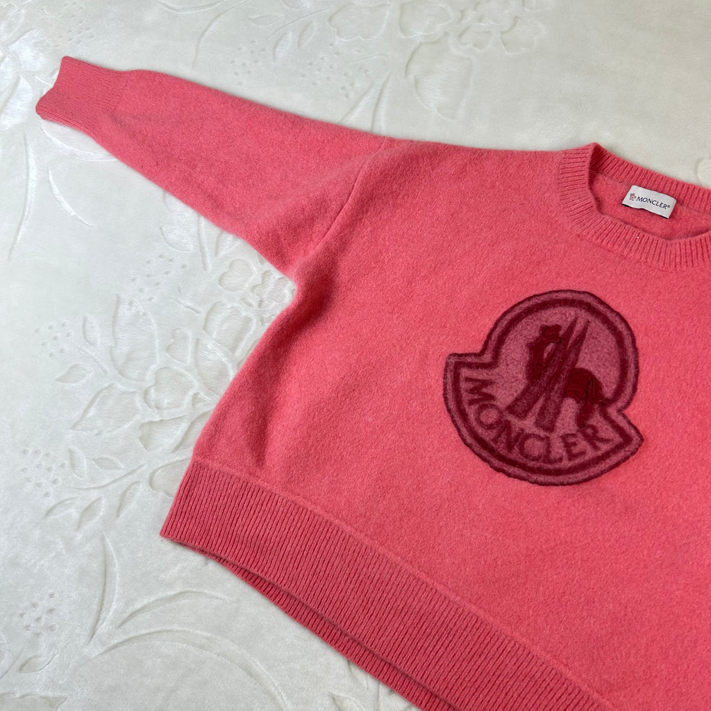 Maglione da donna Moncler in lana rosa con maxi logo (L)